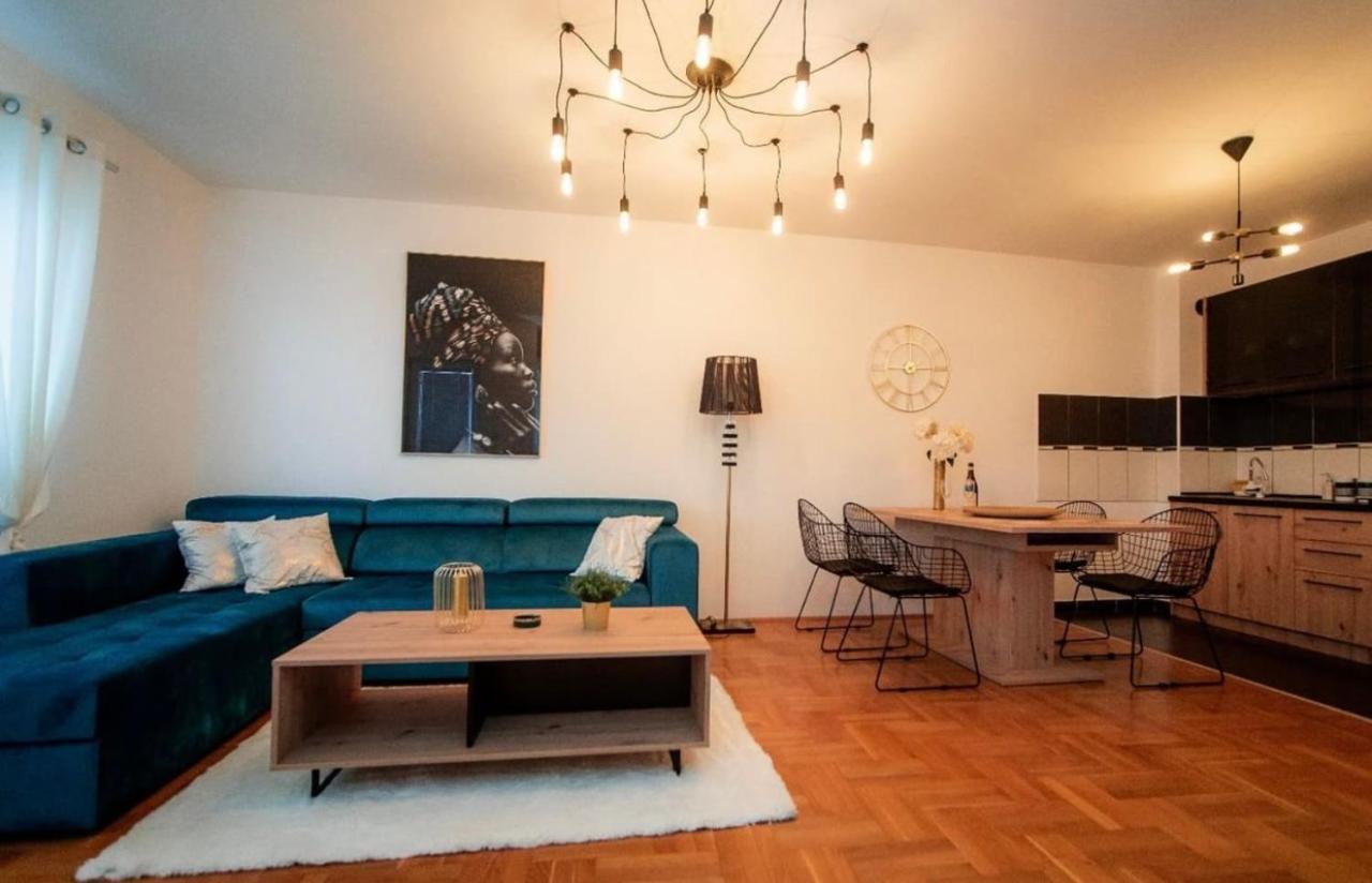 Lux Stan Na Dan Pozarevac Apartment Luaran gambar