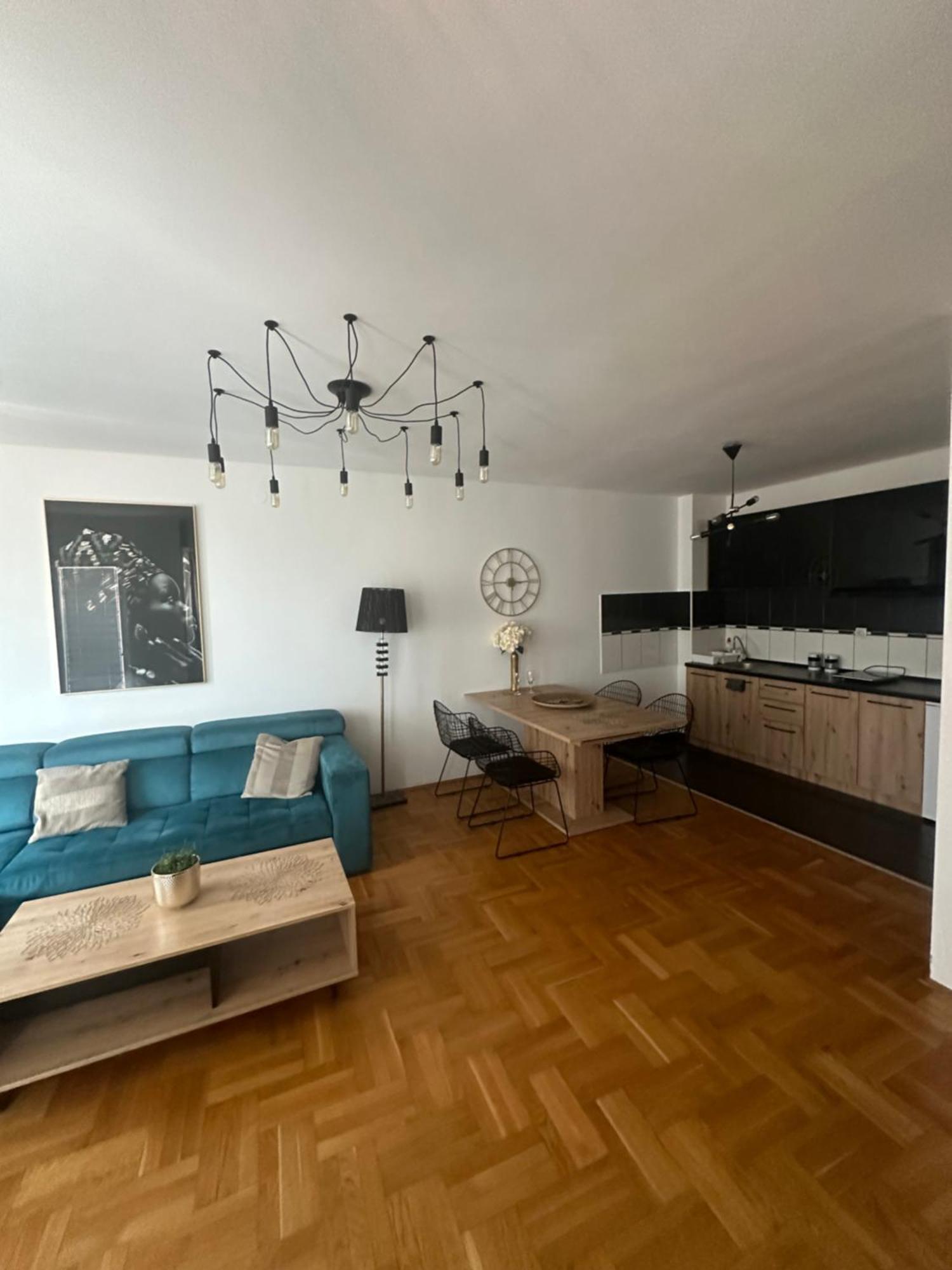 Lux Stan Na Dan Pozarevac Apartment Luaran gambar
